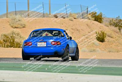 media/Dec-13-2025-Extreme Speed (Sat) [[d129ecb0b9]]/Beginner/Session 2 (Turn 4)/